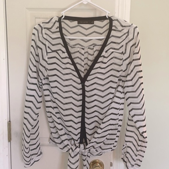 The Limited sheer chevron top - Picture 1 of 5
